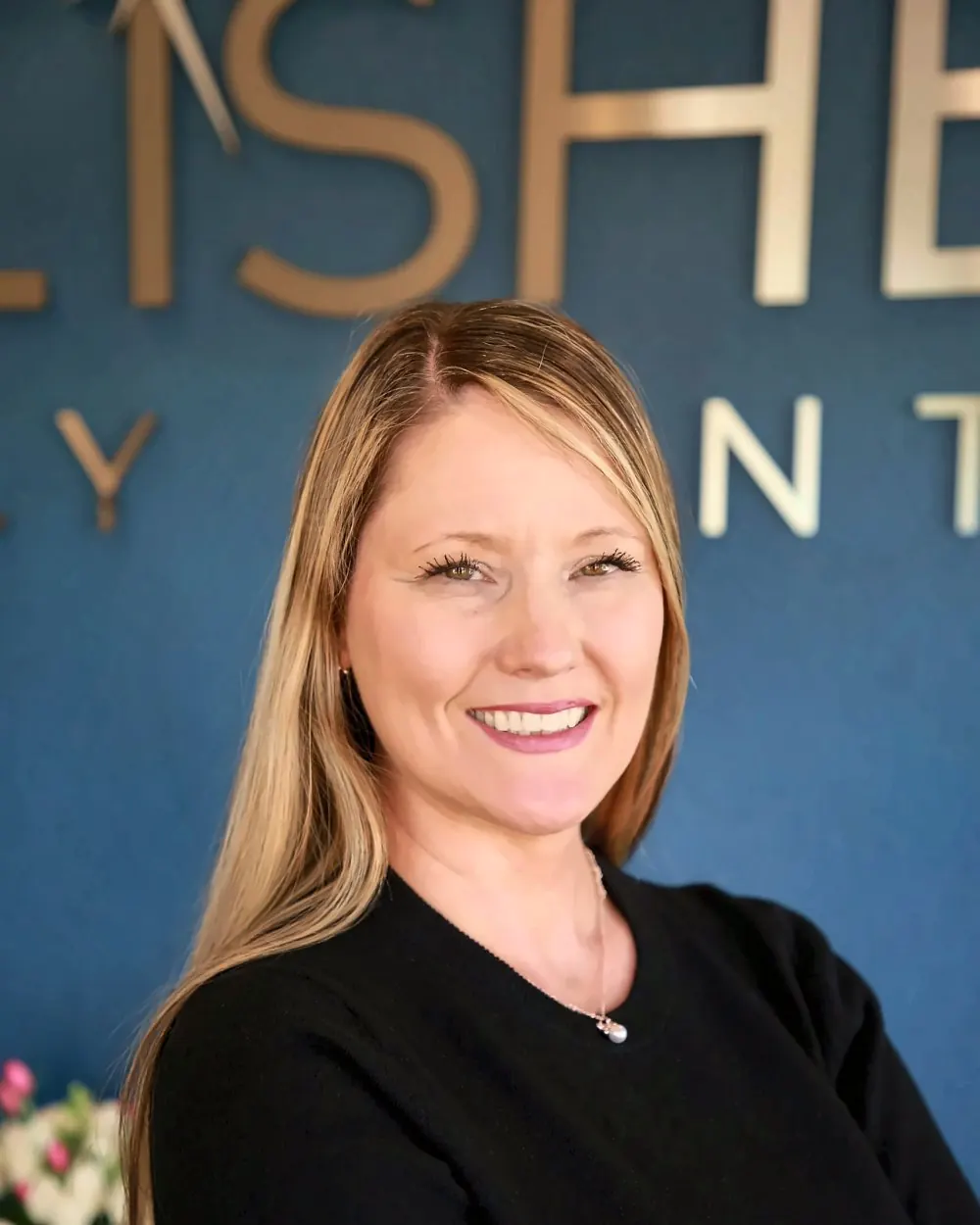 Dr. Krystal Moore, DDS, dentista general en Polished Family Dental en Fort Worth