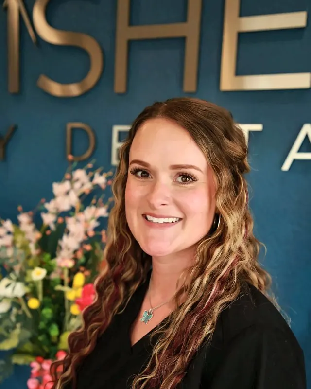 Cheyenne Sharp, Gerente de oficina en Polished Family Dental Fort Worth